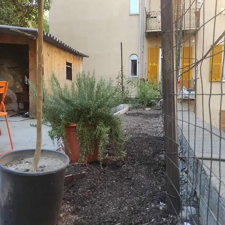 La Corte Di Paola 1 E 2 度假居 *